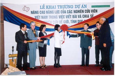Dự án Nâng cao năng lực của các nghiên cứu viên Việt Nam trong việc xuất bản và chia sẻ các nghiên cứu về giới, tình dục và sức khỏe tình dục (ENCOURAGES)
